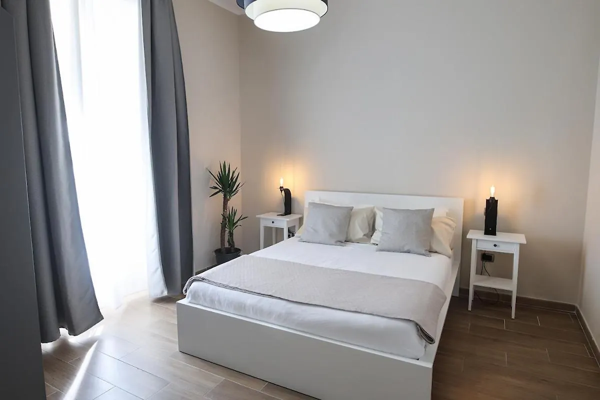 Fflats Modern Apartment In The Heart Of Naples - 201