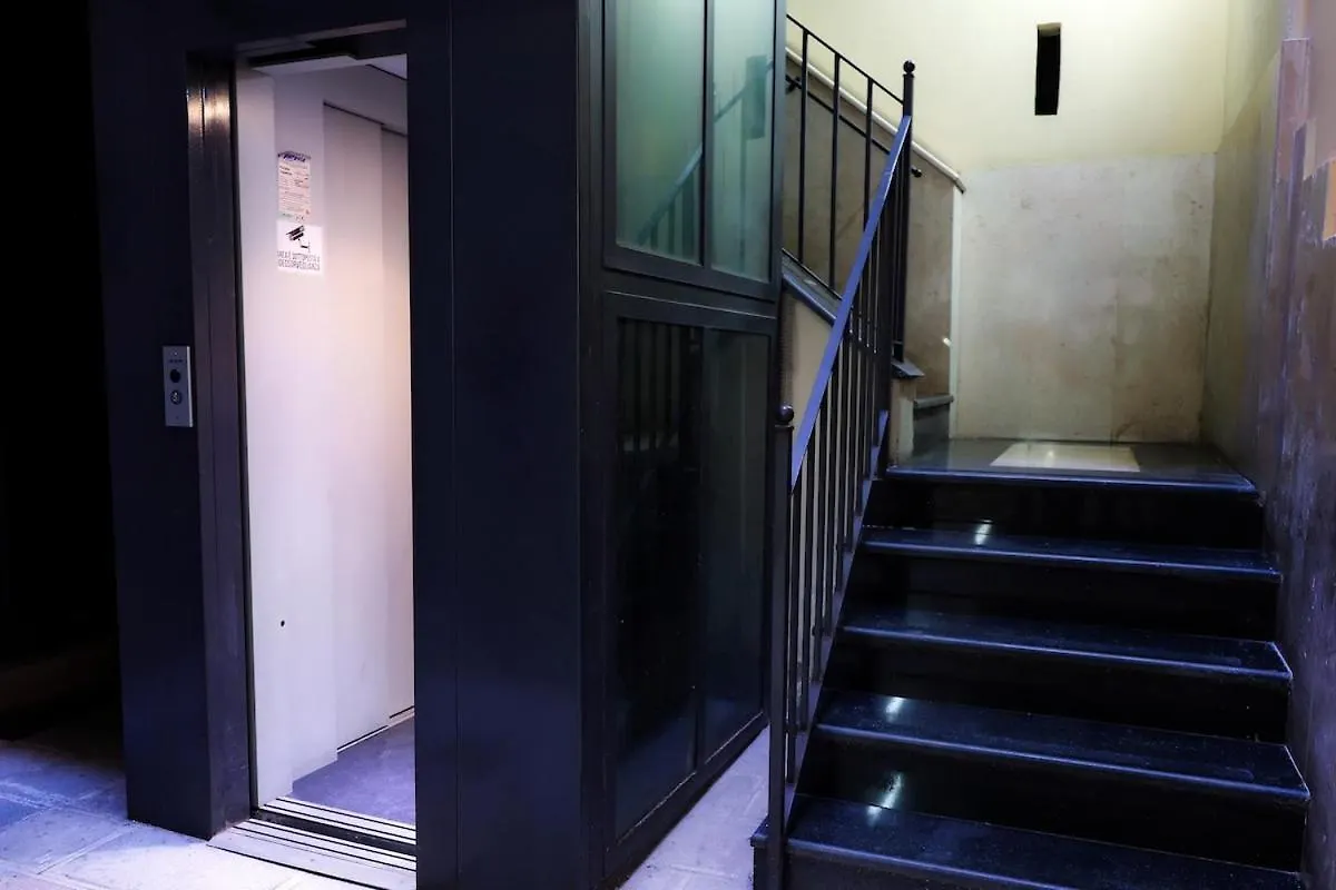 Fflats Modern Apartment In The Heart Of Naples - 201