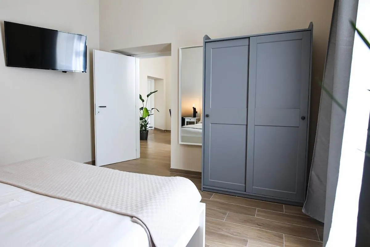 Fflats Modern Apartment In The Heart Of Naples - 201 Italy